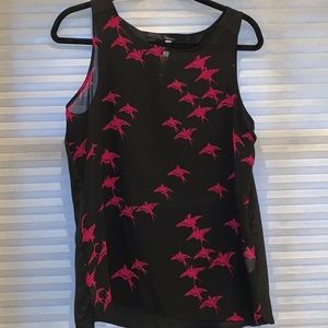 Black silk sleeveless shirt with bird print